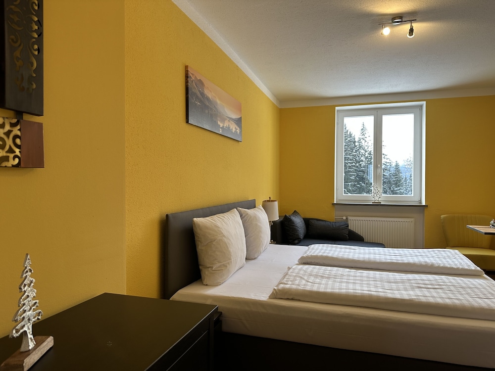 Maiers Hotel — Bayerisch Eisenstein — photo 3