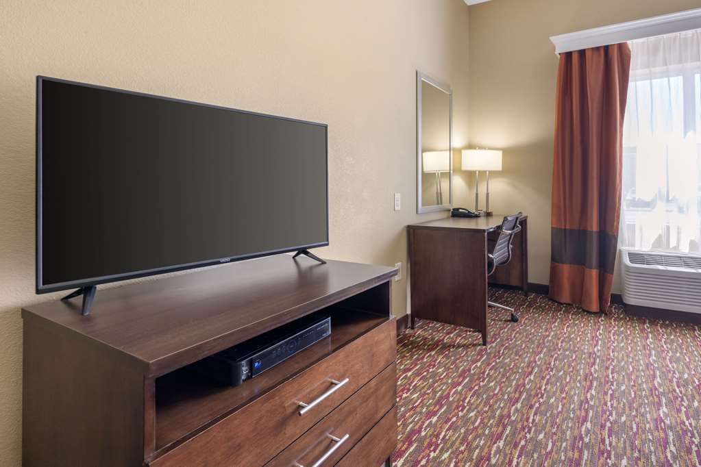 Comfort Inn & Suites West Artesia - photo 8