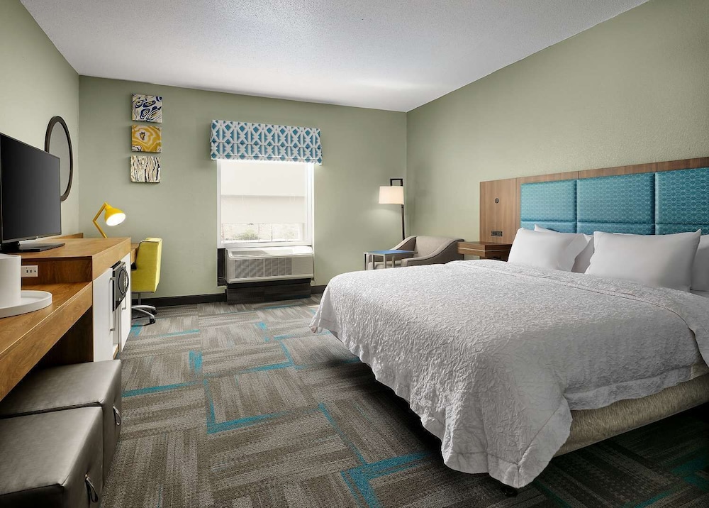 Hampton Inn Covington - photo 13