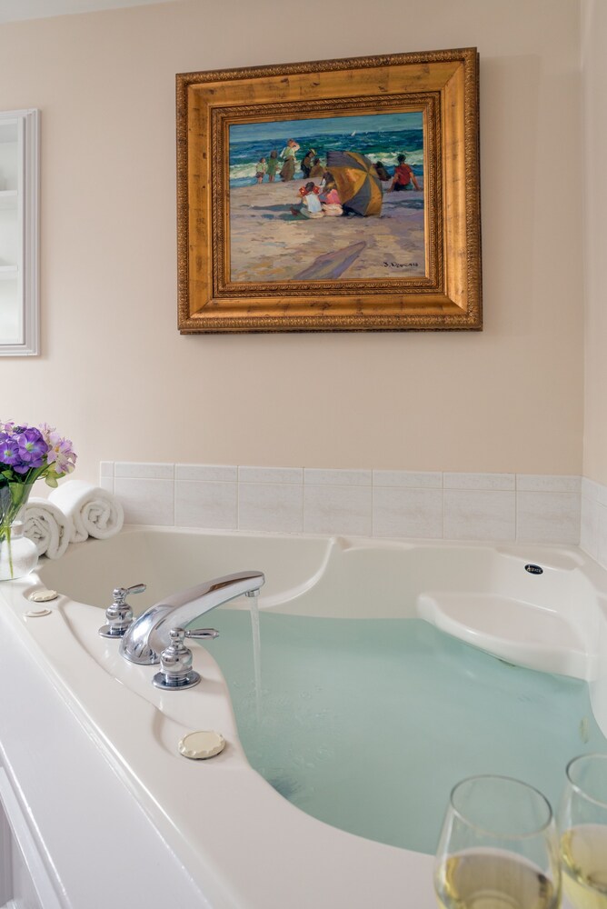 Maine Stay Inn & Cottages - photo 70