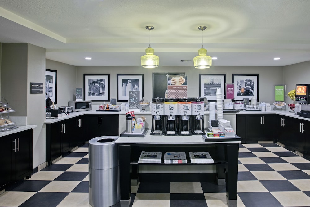 Hampton Inn & Suites Hermosa Beach - photo 50