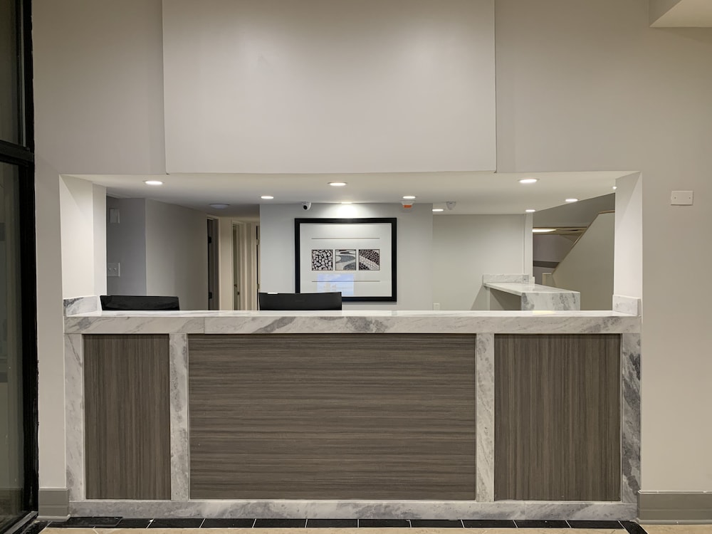 The Hotel Orange - photo 3