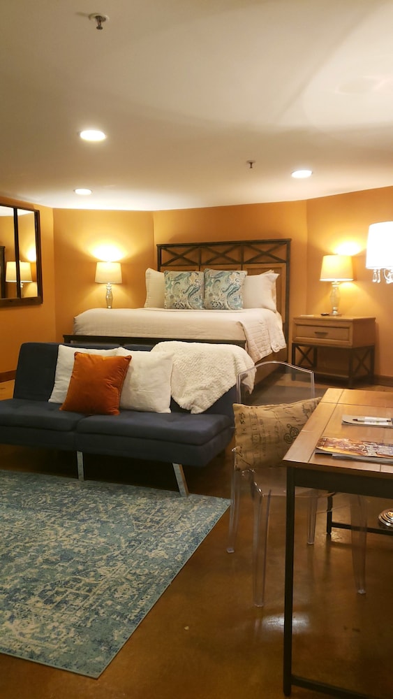 Canal Street Inn - photo 10