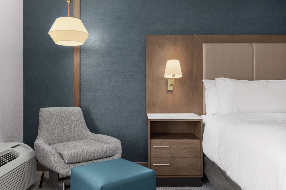 Holiday Inn Coralville Iowa City by IHG - photo 14