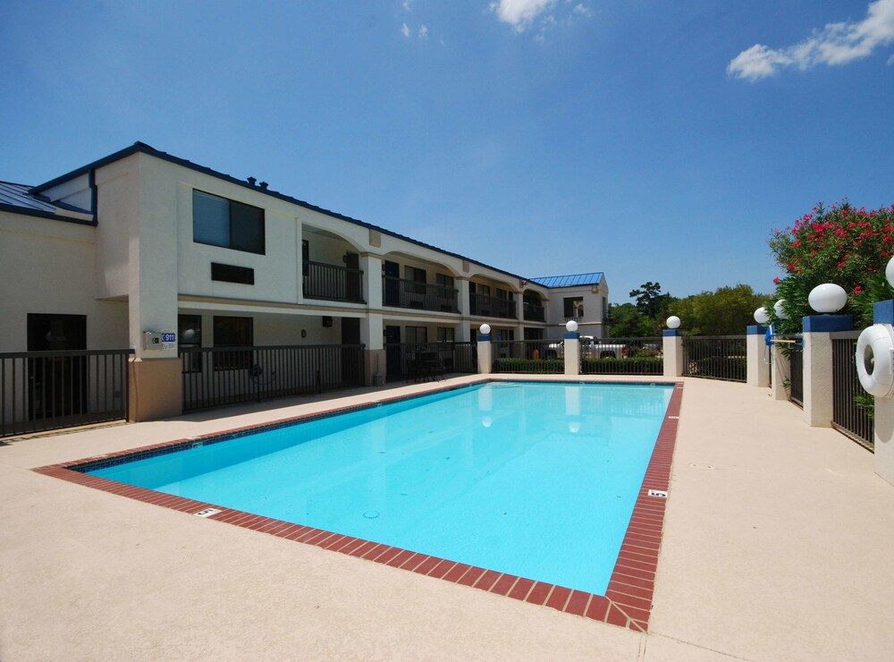 Inn of Kilgore - photo 19