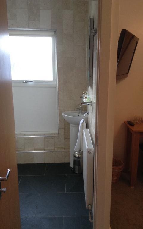 The Bridge Inn - carbon neutral hotel in Abergavenny