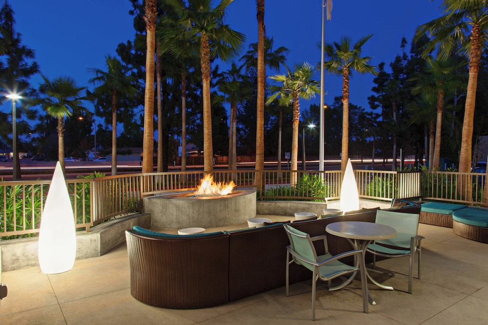 SpringHill Suites Anaheim Maingate - photo 35