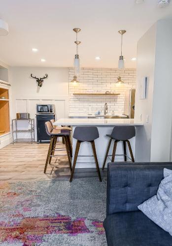 The 4M Golden House Central Location Beautiful Space & Neighborhood — 4-Star Luxury Hotel in Ann Arbor, United States