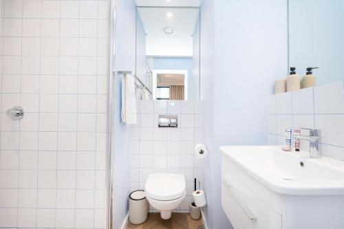 808 Zeeland Pier Lux Aprt with Parking Near CTICC