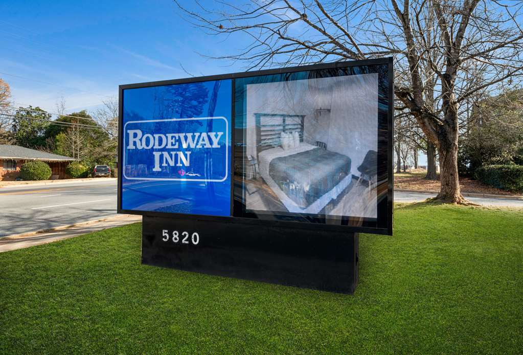 Rodeway Inn Charlotte Independence Blvd. - photo 6