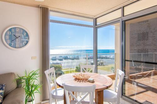 Oceanic Unit 1 — 4-Star Luxury Hotel in Forster, Australia