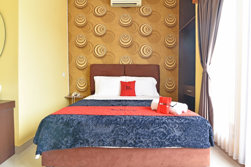 RedDoorz near Garuda Wisnu Kencana in Jimbaran, Indonesia