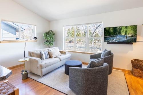 Cozy Hailey Haven - carbon neutral hotel in Hailey