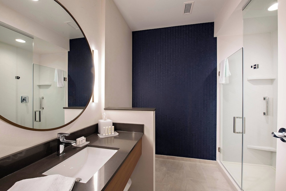 Fairfield Inn & Suites by Marriott Dayton North - photo 18