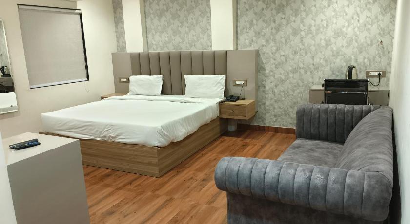 Hotel Sharma Regency - last minute hotel in Lucknow