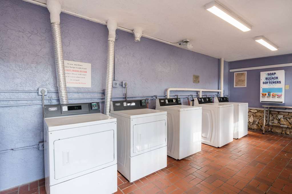 Ramada by Wyndham Kissimmee Gateway - photo 60