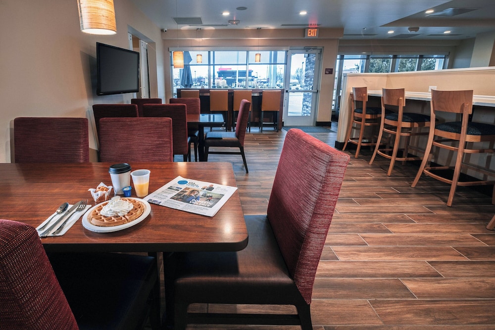 TownePlace Suites Toledo Oregon - photo 34