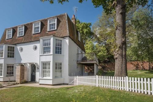 The Retreat — 4-Star Luxury Hotel in Cowes, United Kingdom