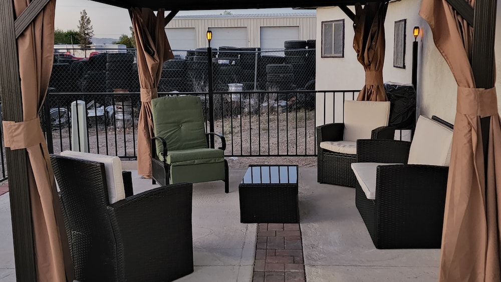 Rose's Motel - photo 49