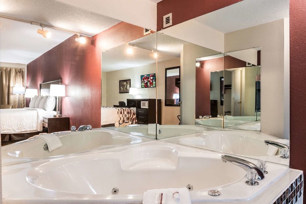 Red Roof Inn Lexington NC - featured photo