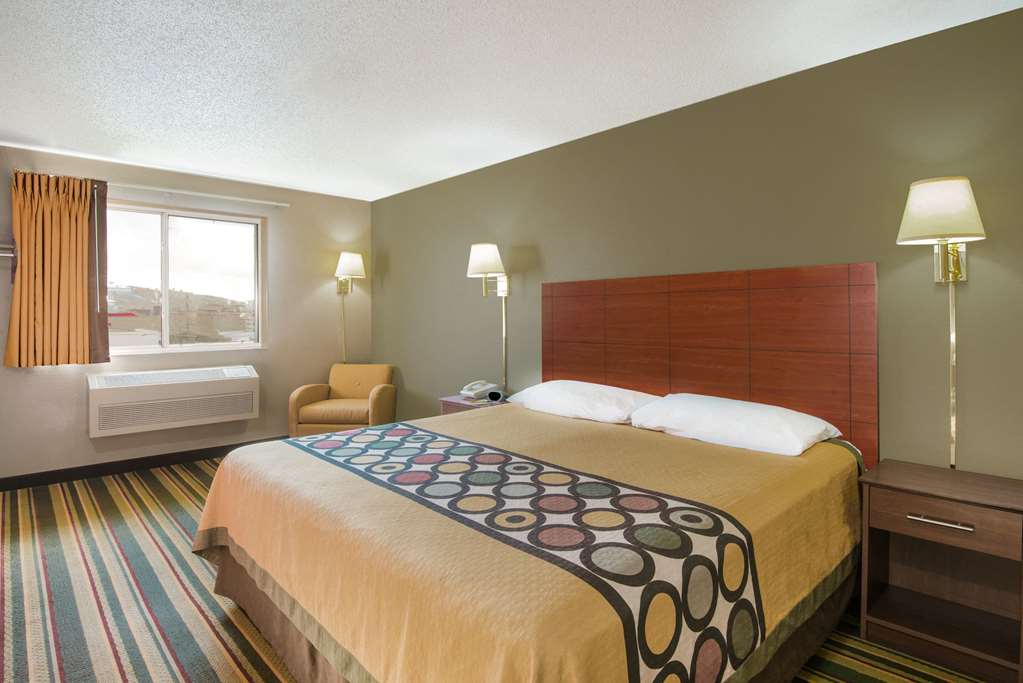 Super 8 by Wyndham Clearfield - photo 10