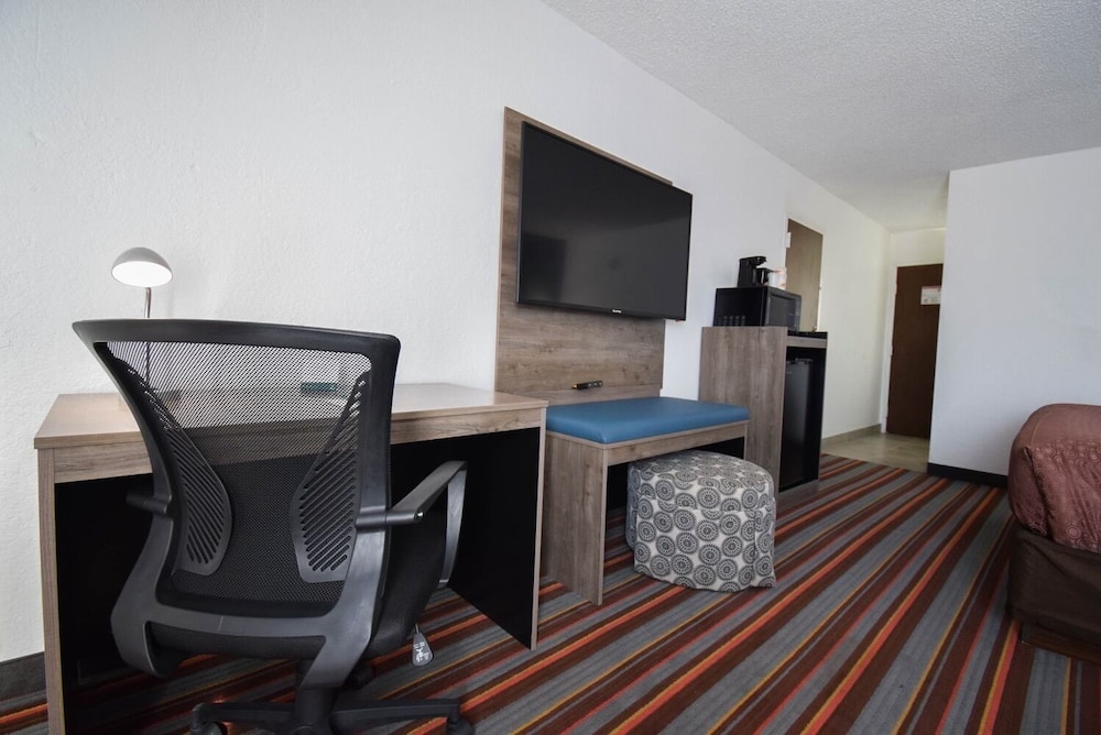 Quality Inn & Suites Sulphur Springs - photo 26