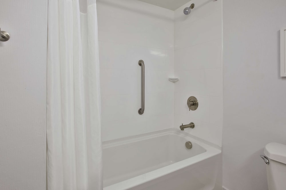 Hampton Inn White River Junction - photo 7