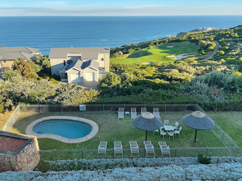 Pinnacle Point Golf Estate Villa 17 3 — 4-Star Luxury Hotel in Mossel Bay, South Africa