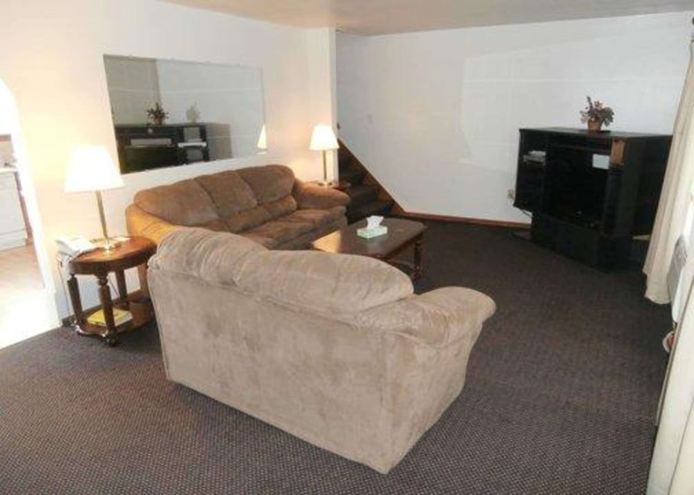 Malone Inn - photo 22