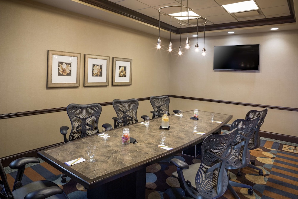 Hilton Garden Inn Hampton Coliseum Central - photo 30