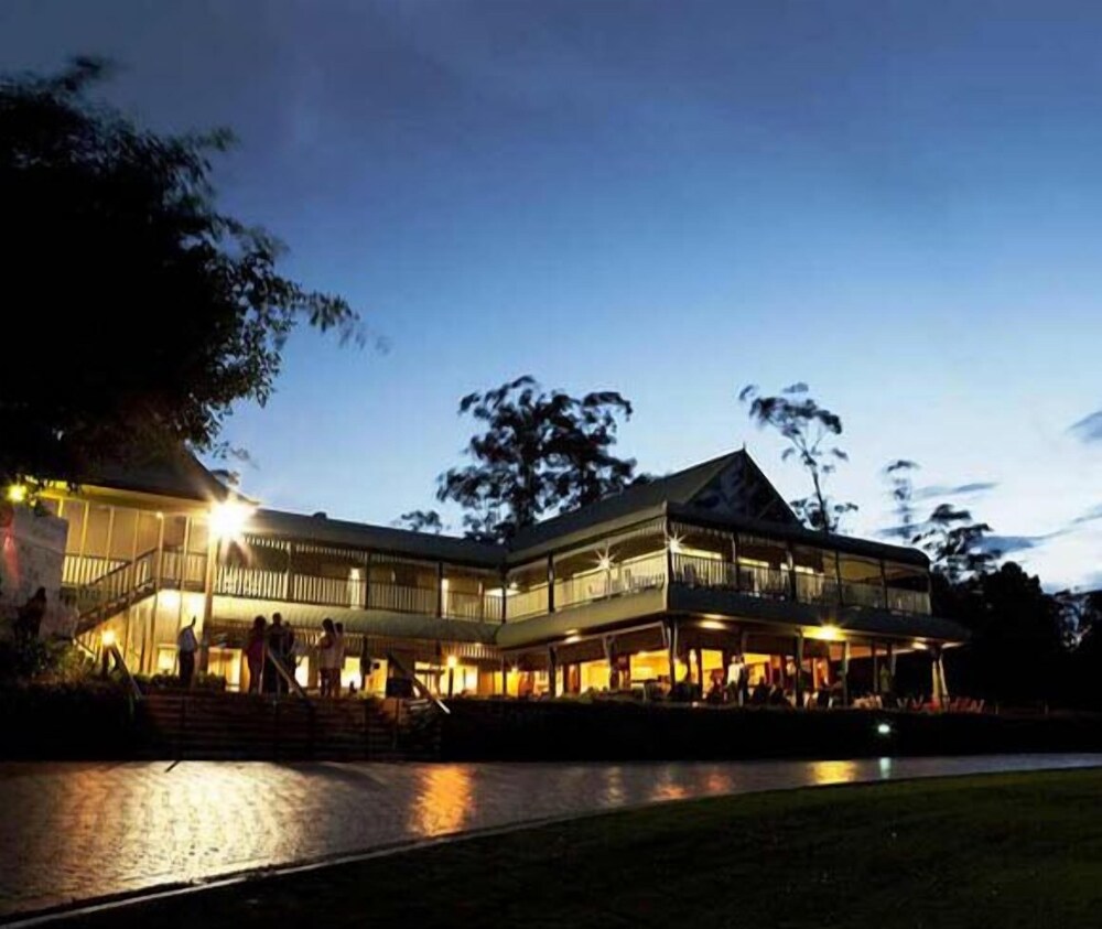 Bonville Golf Resort — 4-Star Luxury Hotel in Bonville, Australia