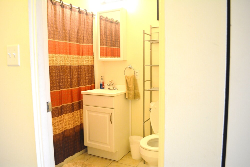 Sunny Westlake Suites by Metro - photo 6