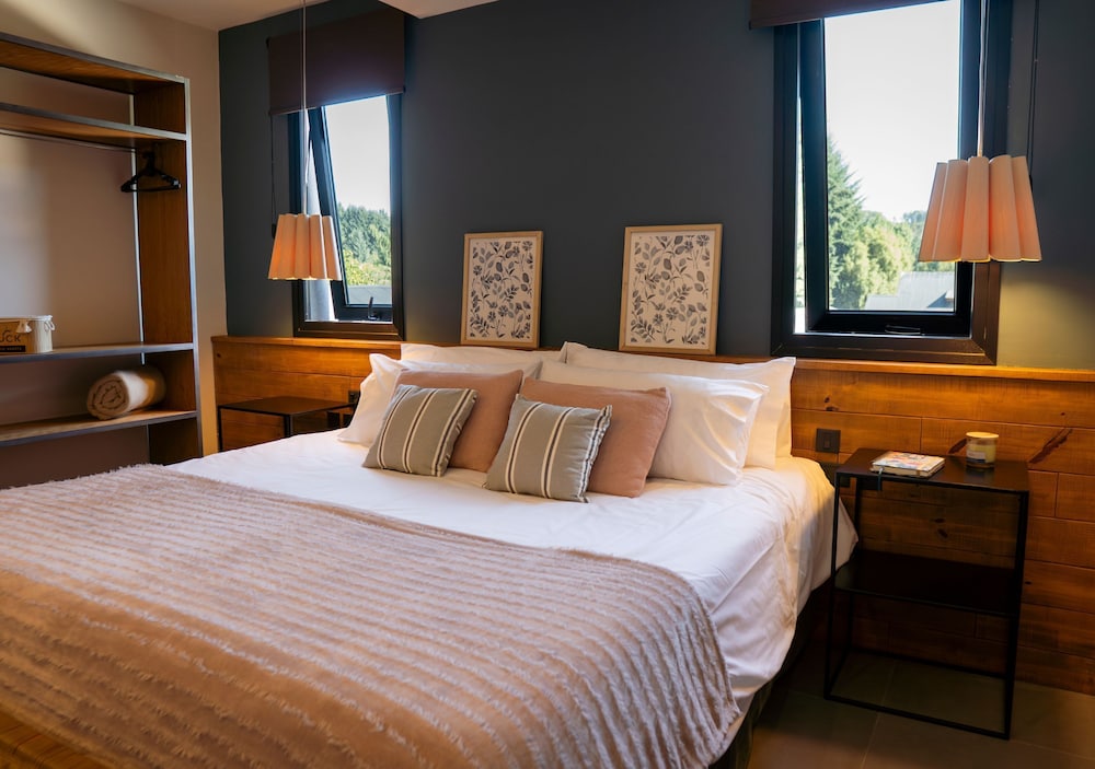 Gluck Patagonia Aparts — 4-Star Luxury Hotel in Villa La Angostura, Argentina