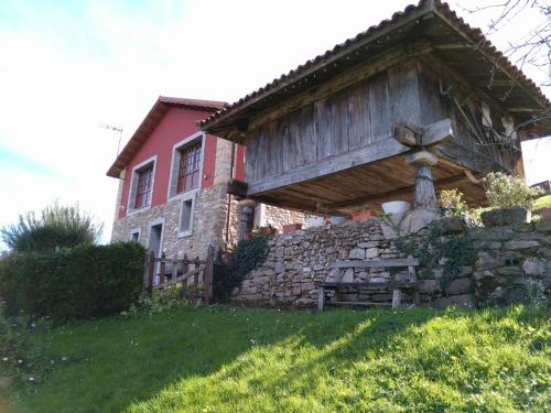 Casa Rural La Cuesta — 4-Star Luxury Hotel in Oviedo, Spain