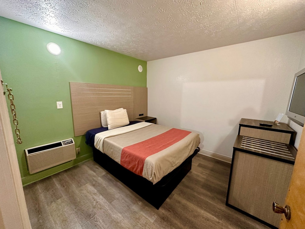 Briarstone Inn Pigeon Forge - photo 31