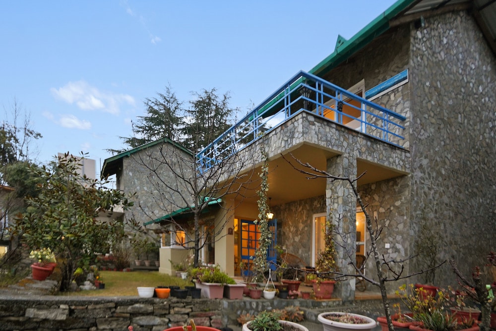 2B Mukteshwar 108 by bnbmehomes in Dhari, India