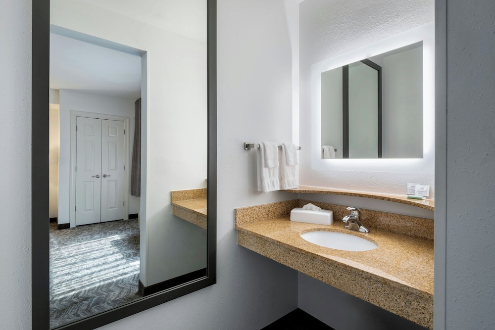 SpringHill Suites by Marriott Charleston N. Ashley Phosphate - photo 26