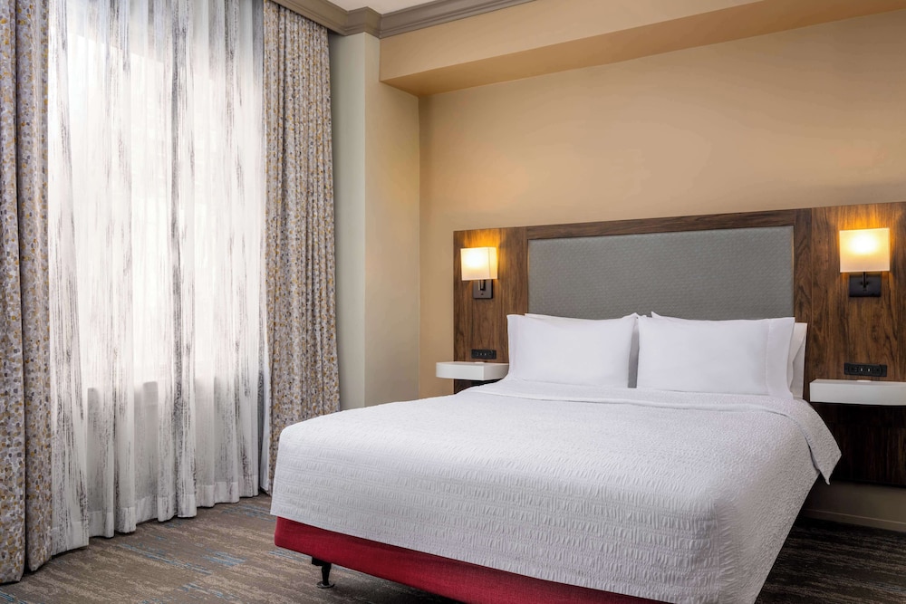 Hampton Inn & Suites by Hilton New Orleans Canal St. French Quarter - photo 39