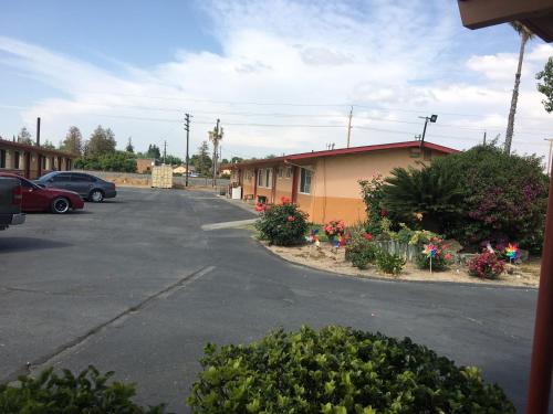 Valley Motel - photo 13