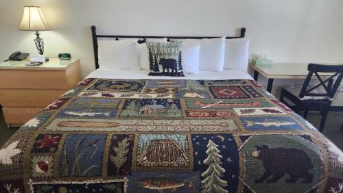 Antlers Inn - photo 8