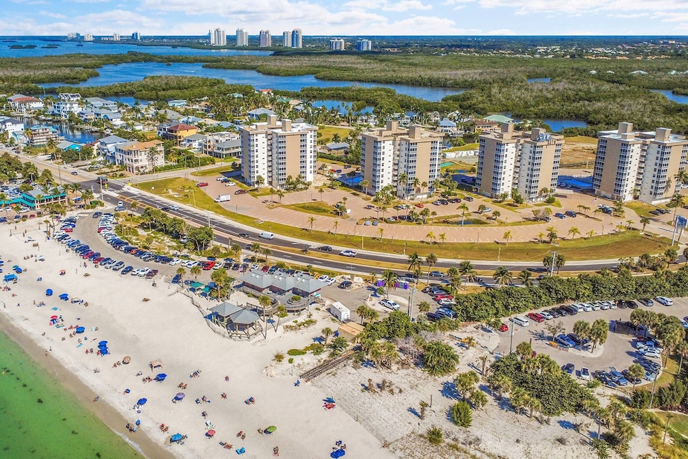 Beach & Tennis 3401 in Bonita Springs, United States