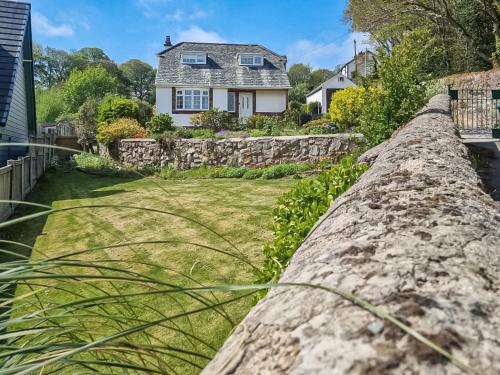 Willow Cottage — 5-Star Luxury Hotel in Conwy, United Kingdom