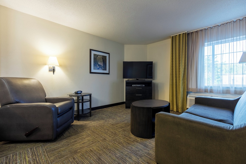 Candlewood Suites Colonial Heights Fort Lee by IHG - photo 9