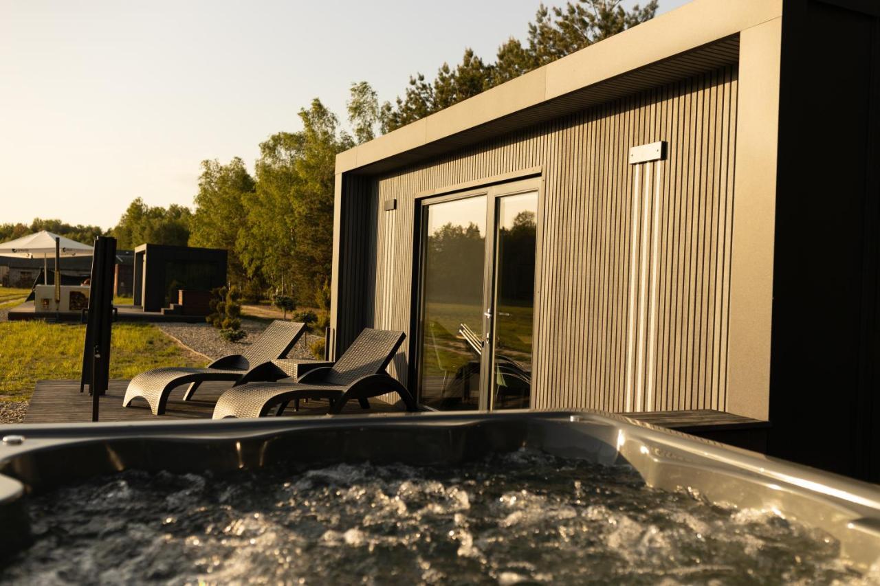 Uroczy mały domek z jacuzzi in Dlugosiodlo, Poland