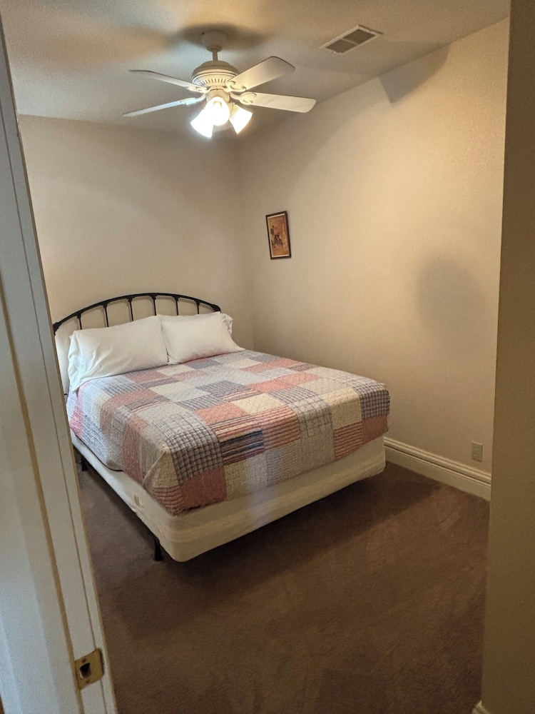 Hermann Crown Suites - photo 77