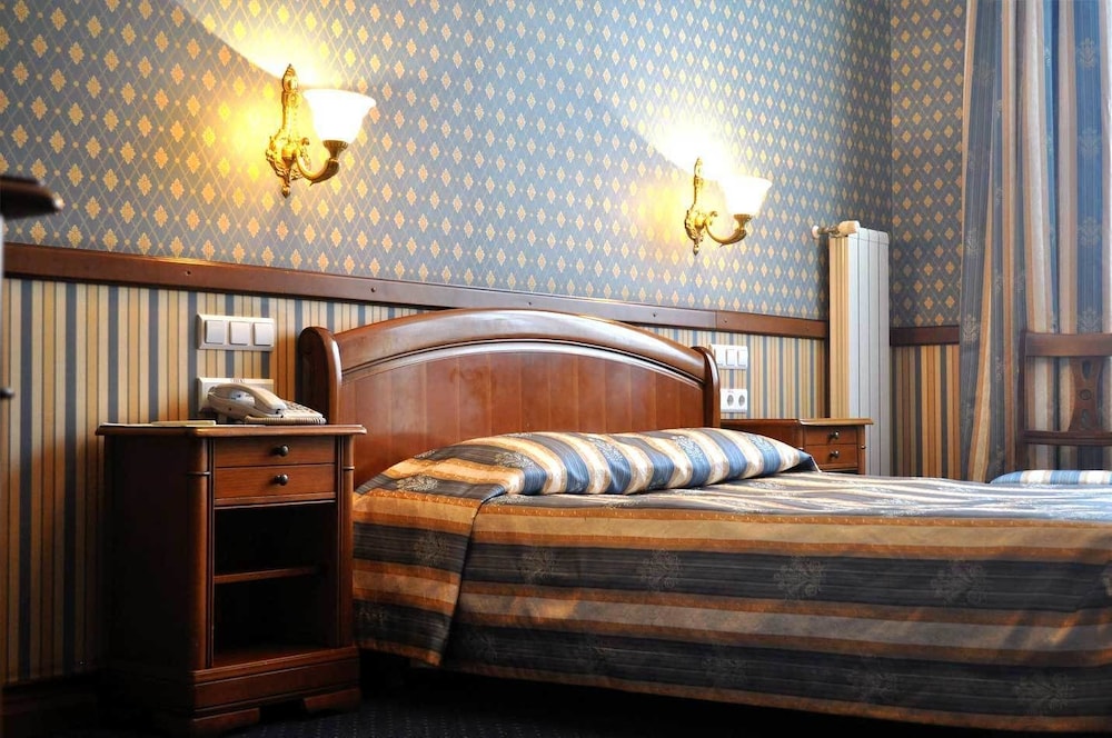Apartments In Arkadiya Olimp — 4-Star Luxury Hotel in Odessa, Ukraine
