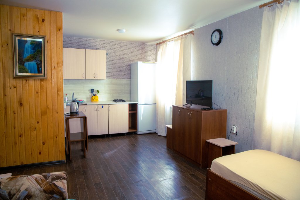 Domashniy Hotel Guest House — Serov