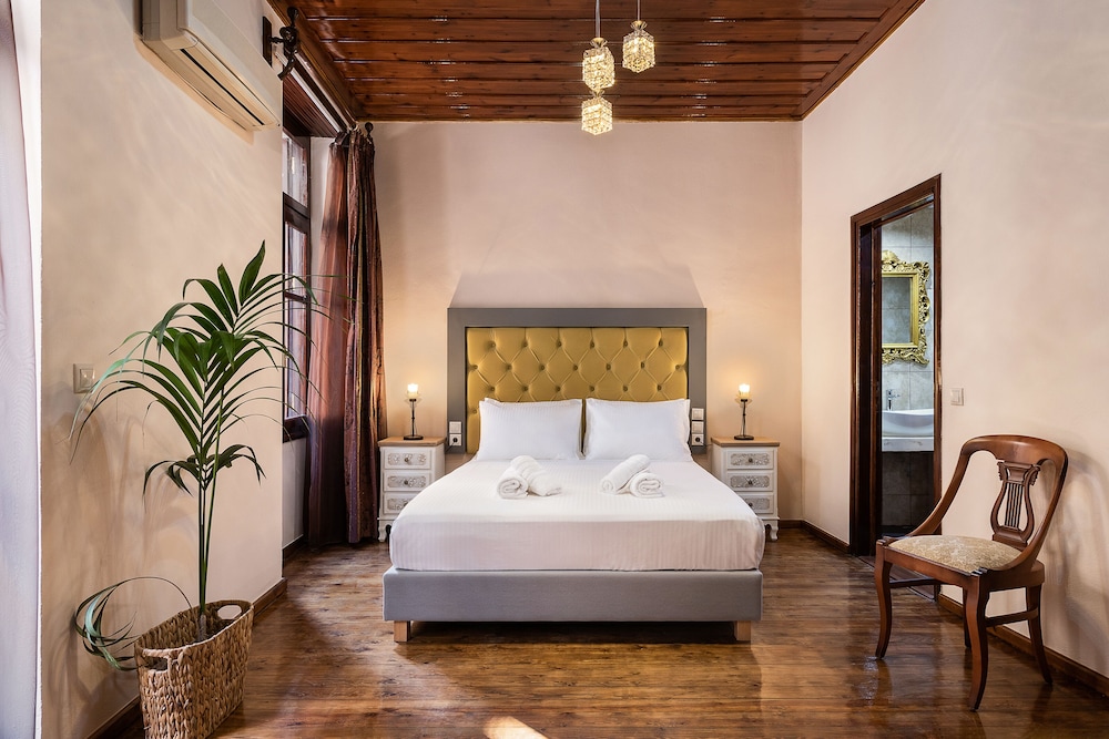 Old Town Suites - carbon neutral hotel in Chania
