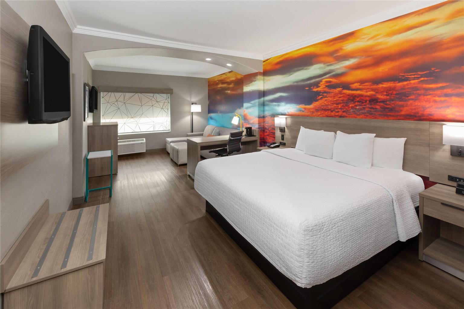 La Quinta Inn & Suites by Wyndham Oklahoma City Moore - photo 26
