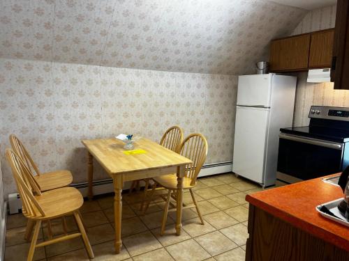 Claddagh Motel & Suites - photo 118